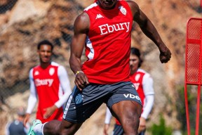 法甲赛程吃紧，摩纳哥赛前止住颓势，压力陡增，临场指挥获称赞的简单介绍-九游彩金