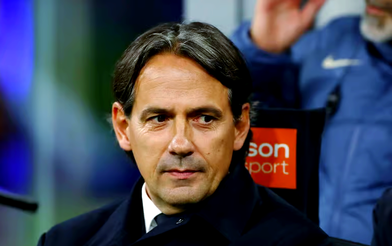 关于清晨荷甲传出新动向；阿森纳复出首秀；管理层表态——气氛紧张；轮换策略成焦点的信息